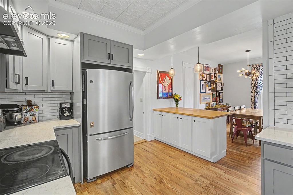 60 Waltham Avenue Manitou Springs CO 80829