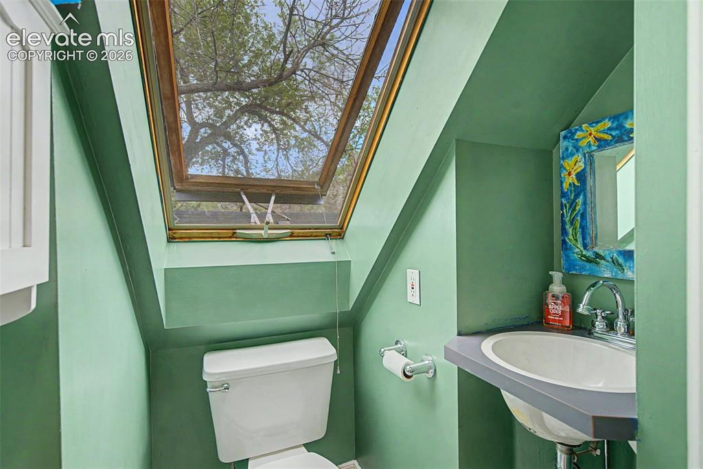 60 Waltham Avenue Manitou Springs CO 80829