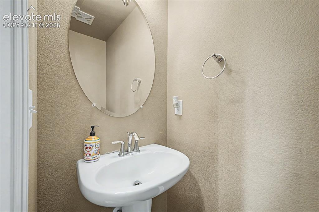 6678 Cottonwood Tree Drive Colorado Springs CO 80927