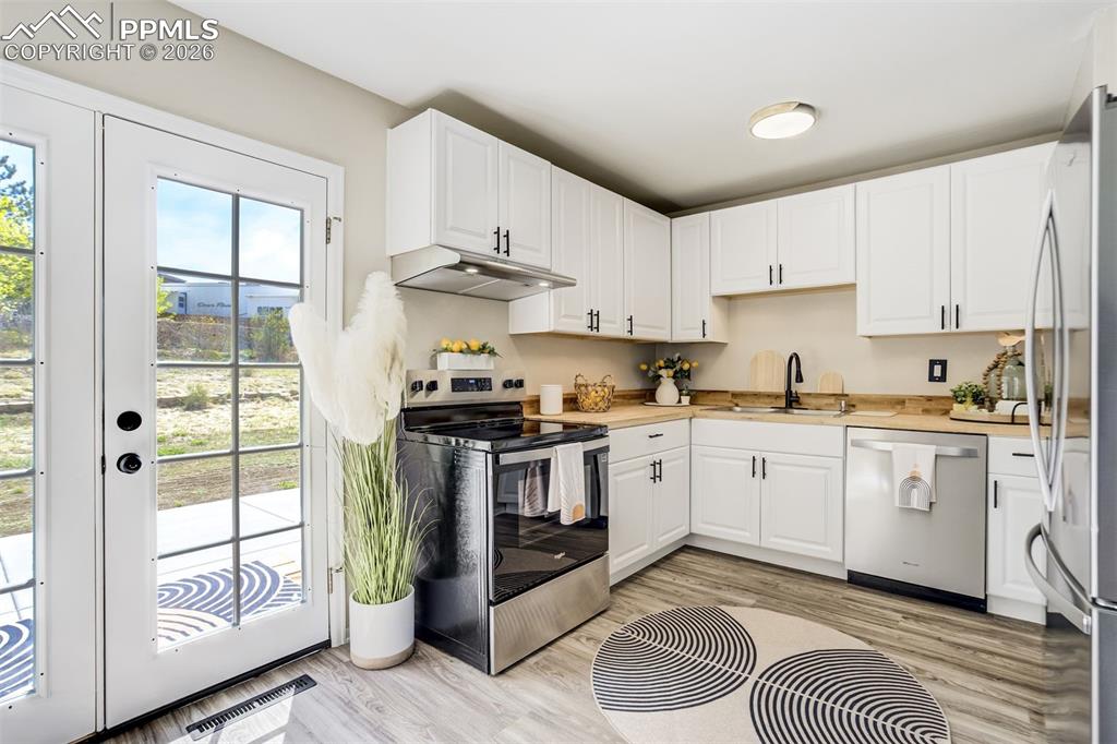 4325 Axtell Street Colorado Springs CO 80906
