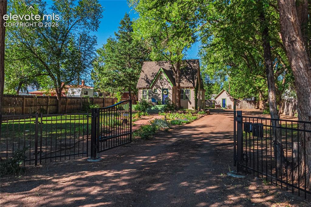 70 Cascade Court Colorado Springs CO 80907