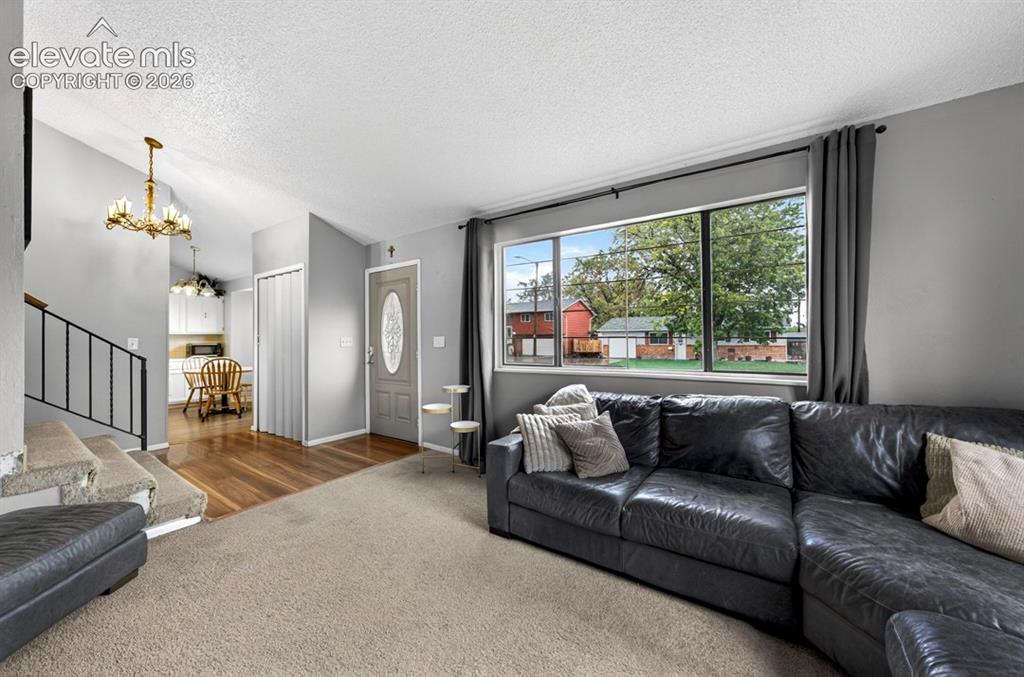 70 Bridle Trail Pueblo CO 81005