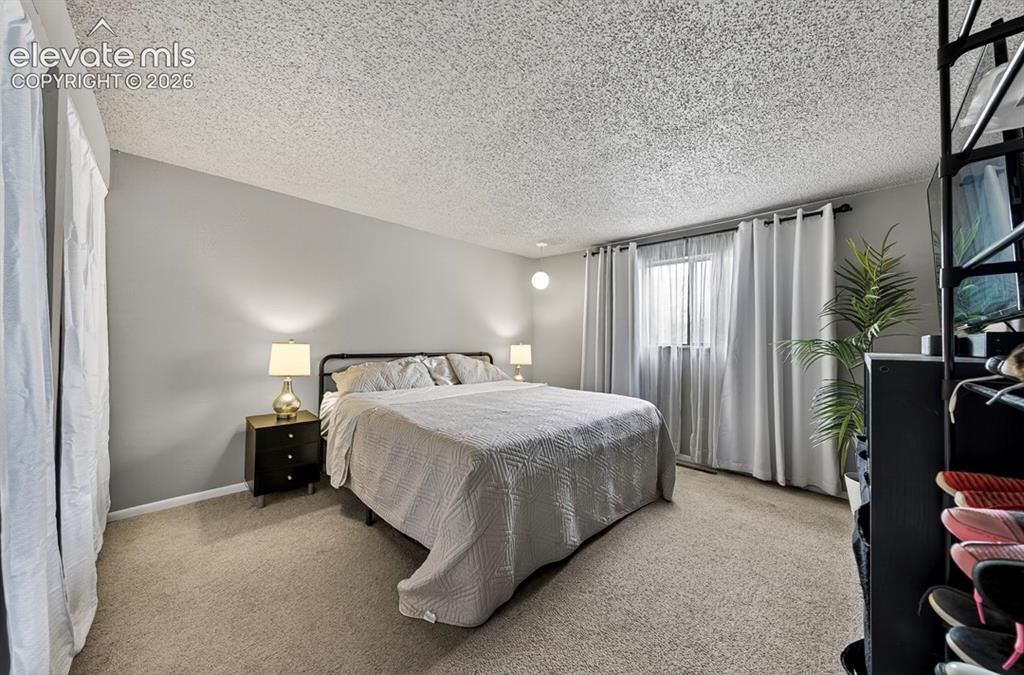 70 Bridle Trail Pueblo CO 81005