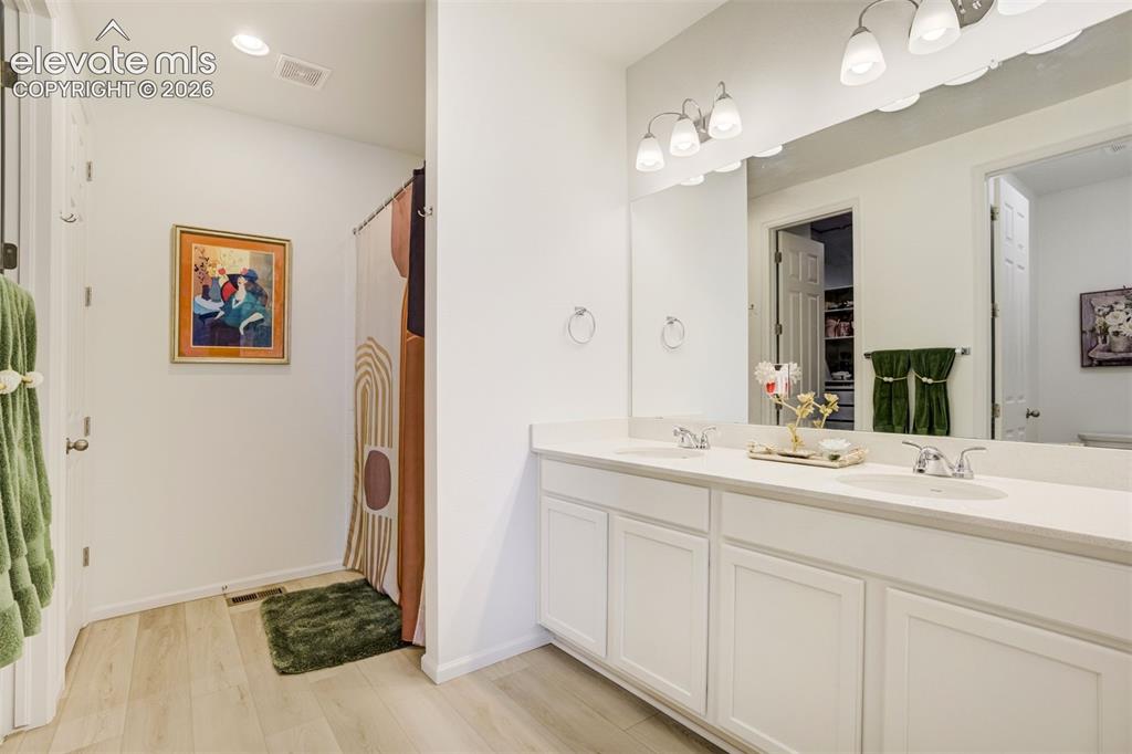 5689 Mammoth Lane Colorado Springs CO 80927