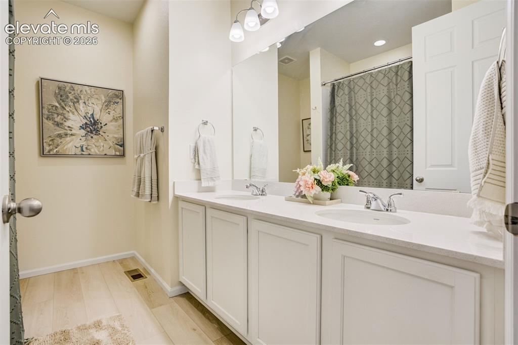 5689 Mammoth Lane Colorado Springs CO 80927