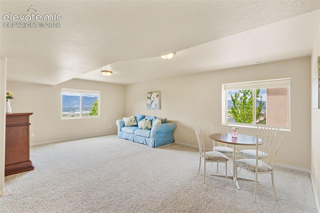 201 Kettle Valley Way Monument CO 80132