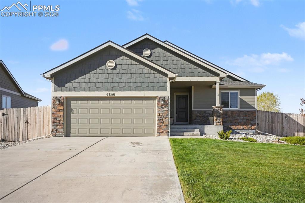 6850 Phantom Way Colorado Springs CO 80925
