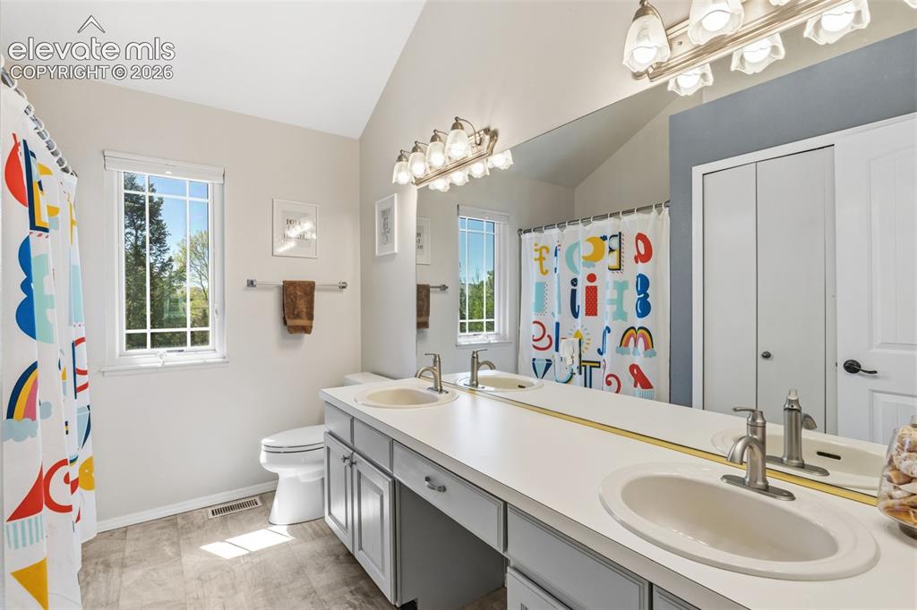8925 Edgefield Drive Colorado Springs CO 80920
