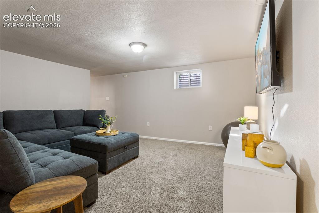 526 Loomis Avenue Colorado Springs CO 80906