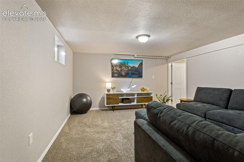 526 Loomis Avenue Colorado Springs CO 80906
