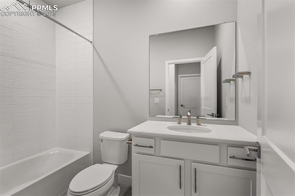 4585 Peak Crest View Colorado Springs CO 80918