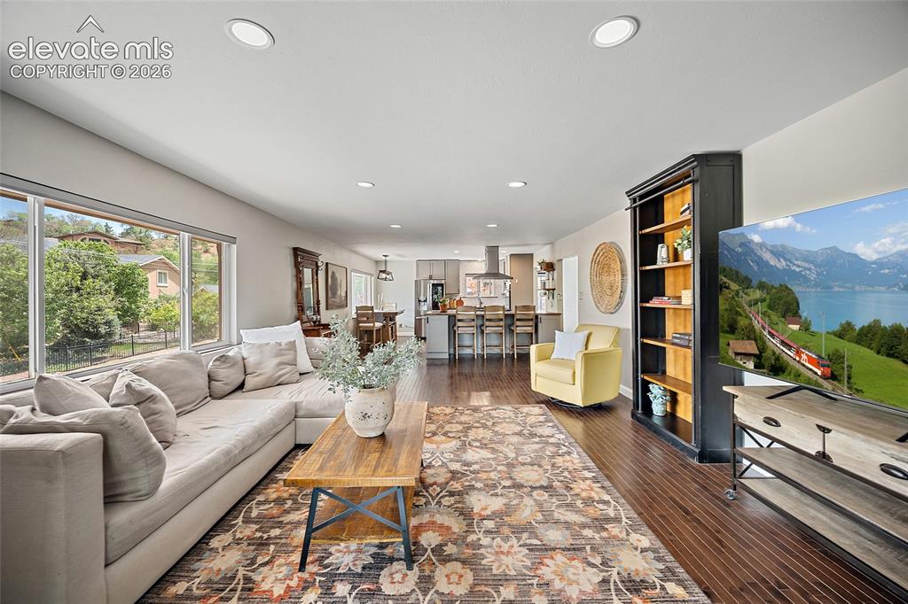 208 Oak Place Manitou Springs CO 80829