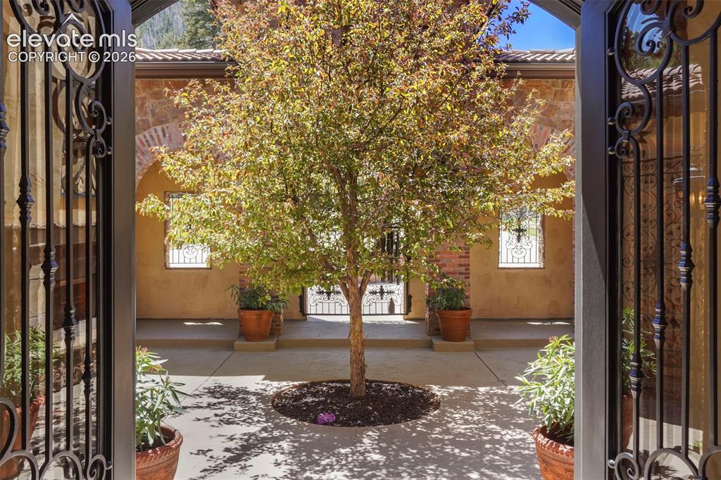 2869 Valley Park Drive Larkspur CO 80118