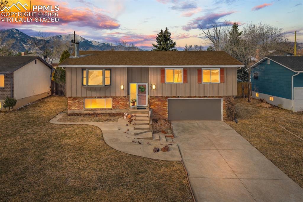 702 Paradise Lane Colorado Springs CO 80904