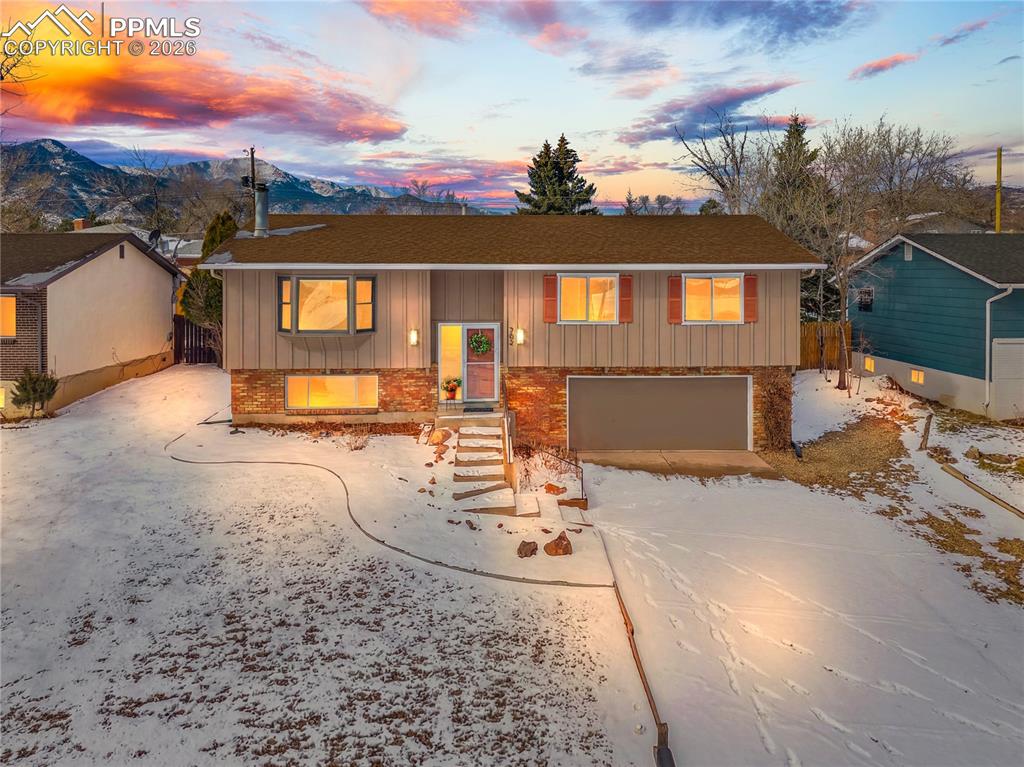 702 Paradise Lane Colorado Springs CO 80904