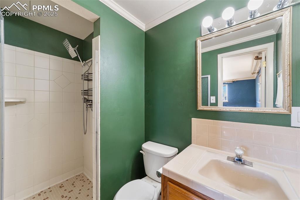 2302 Kent Lane Colorado Springs CO 80909