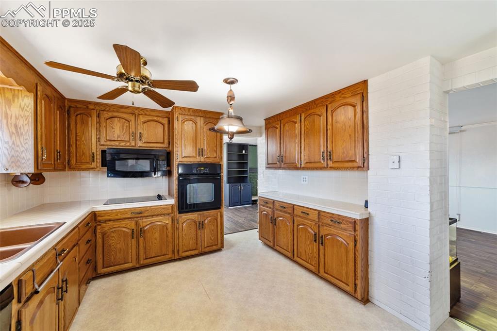 2302 Kent Lane Colorado Springs CO 80909