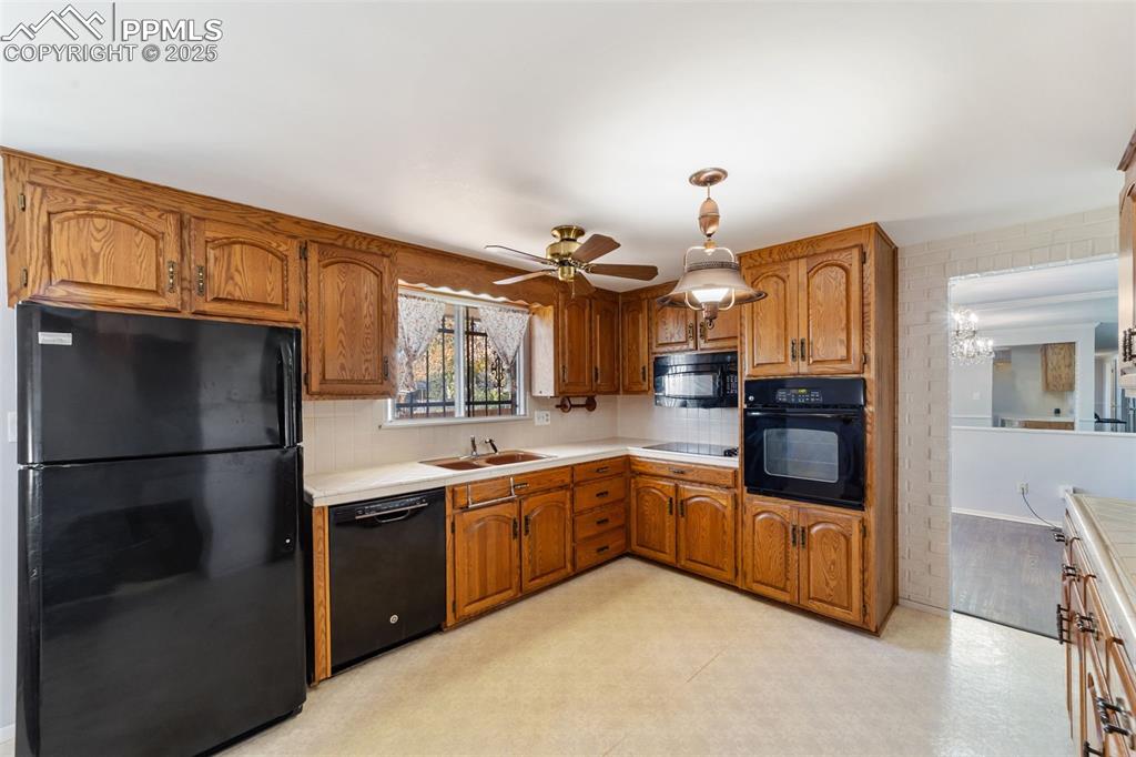 2302 Kent Lane Colorado Springs CO 80909