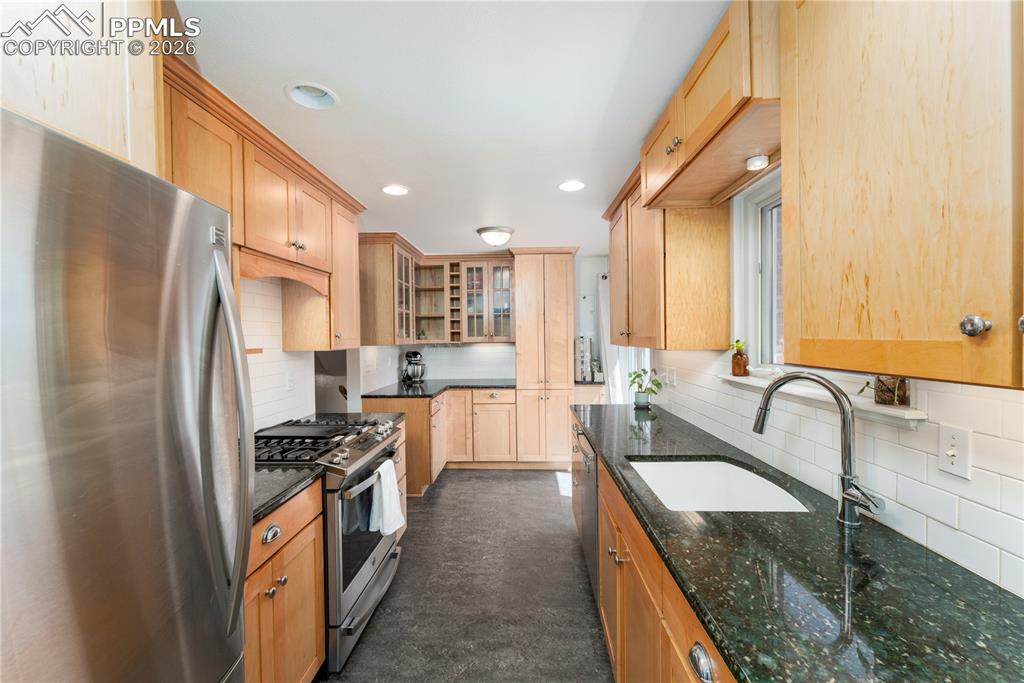 921 Valley Road Colorado Springs CO 80904
