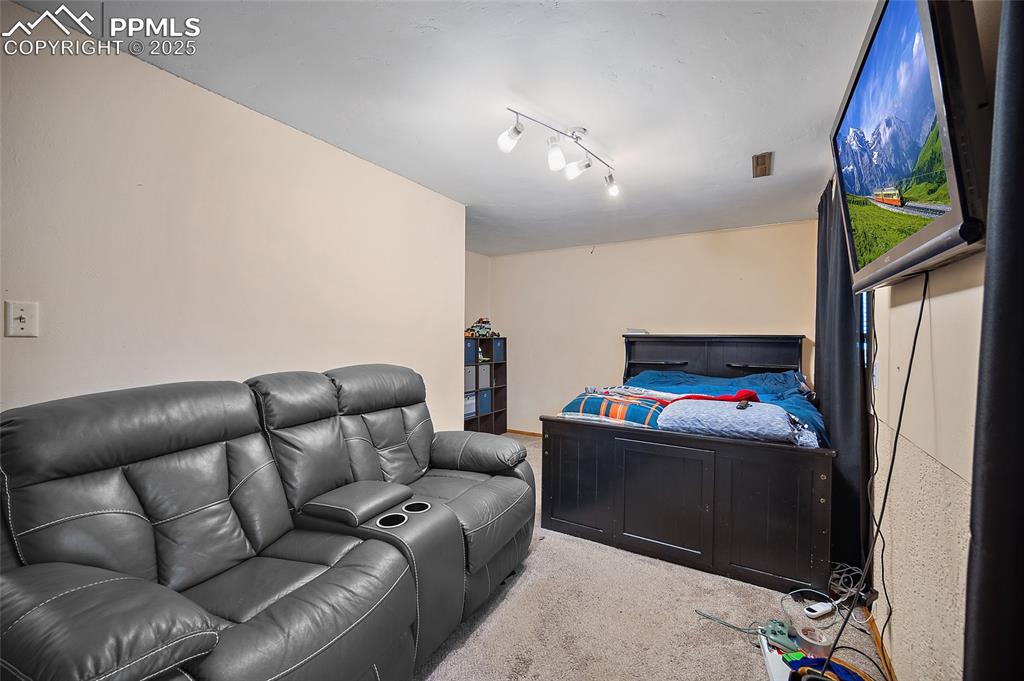 1921 Wooten Road Colorado Springs CO 80915