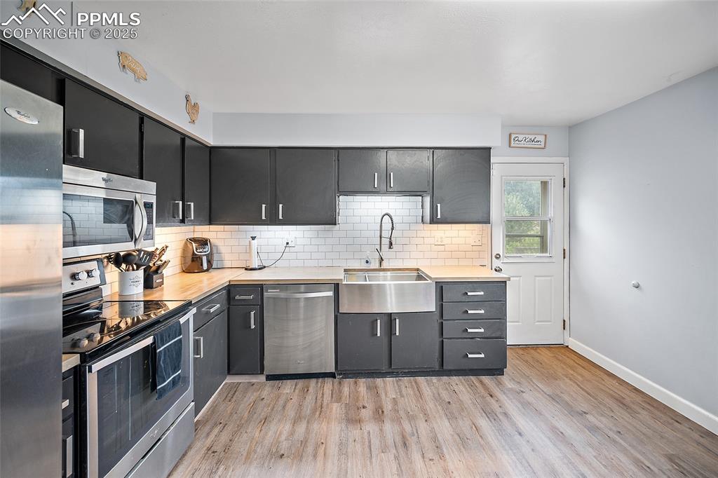 1921 Wooten Road Colorado Springs CO 80915