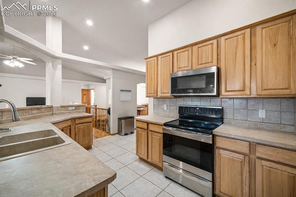 1225 N Parkridge Drive Pueblo CO 81007