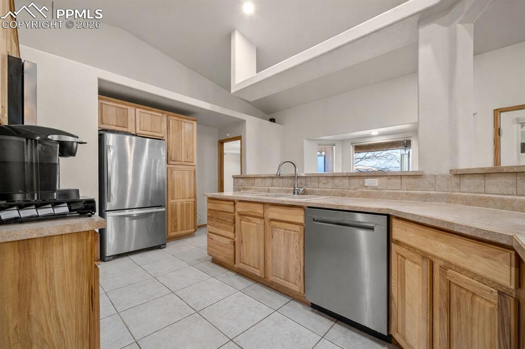 1225 N Parkridge Drive Pueblo CO 81007