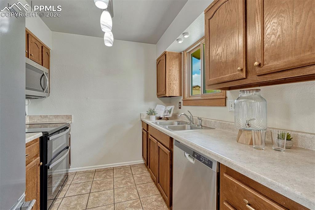 7418 River Bend Road Colorado Springs CO 80911