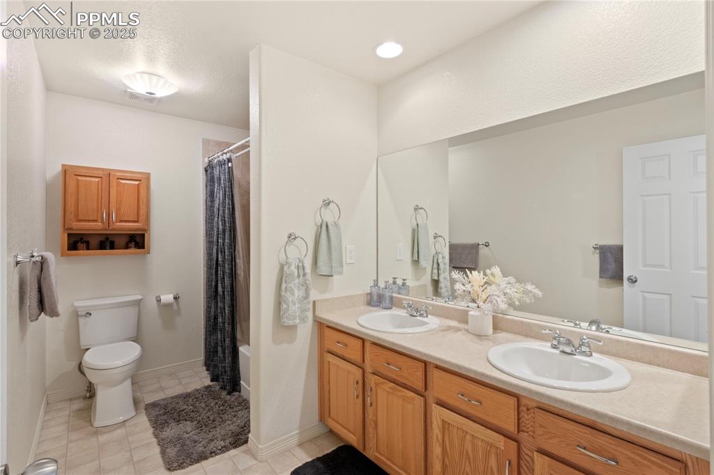 2245 Reed Grass Way Colorado Springs CO 80915