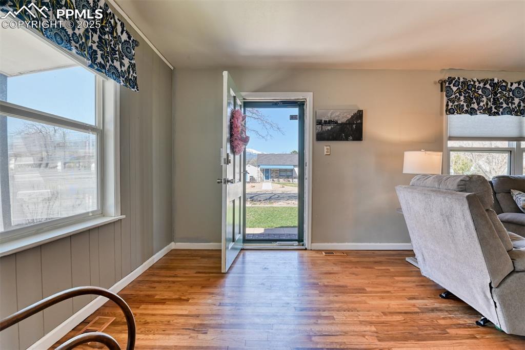 2409 N Wahsatch Avenue Colorado Springs CO 80907