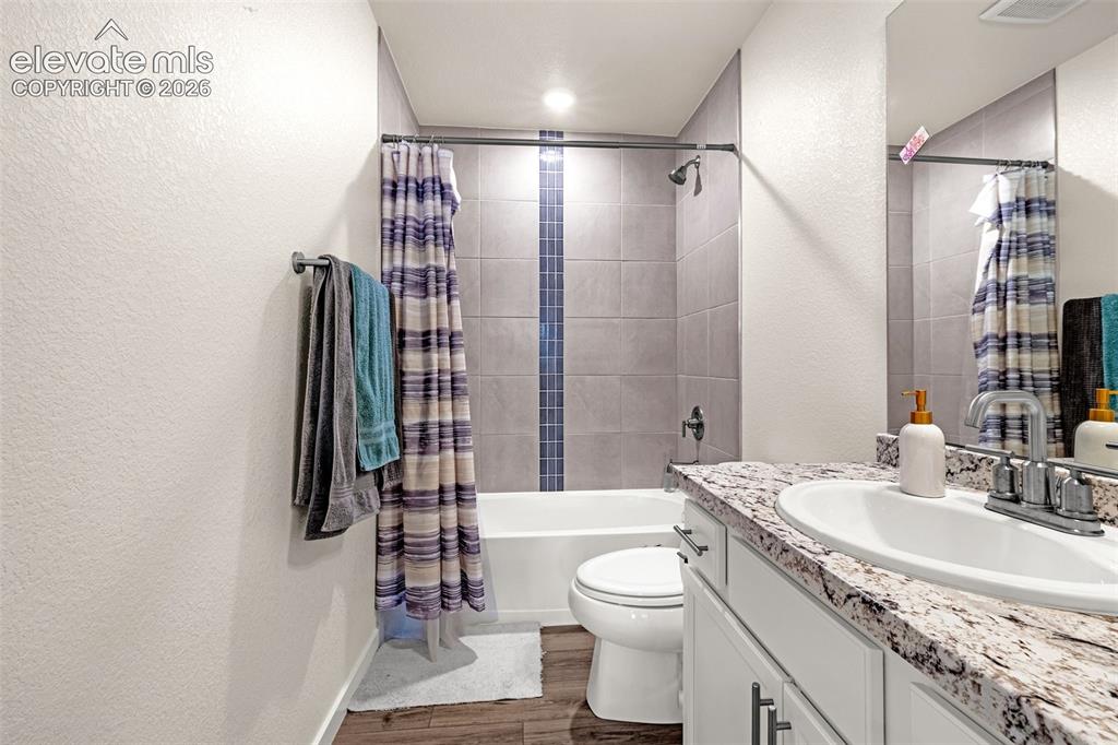 8122 Goldenray Place Colorado Springs CO 80908