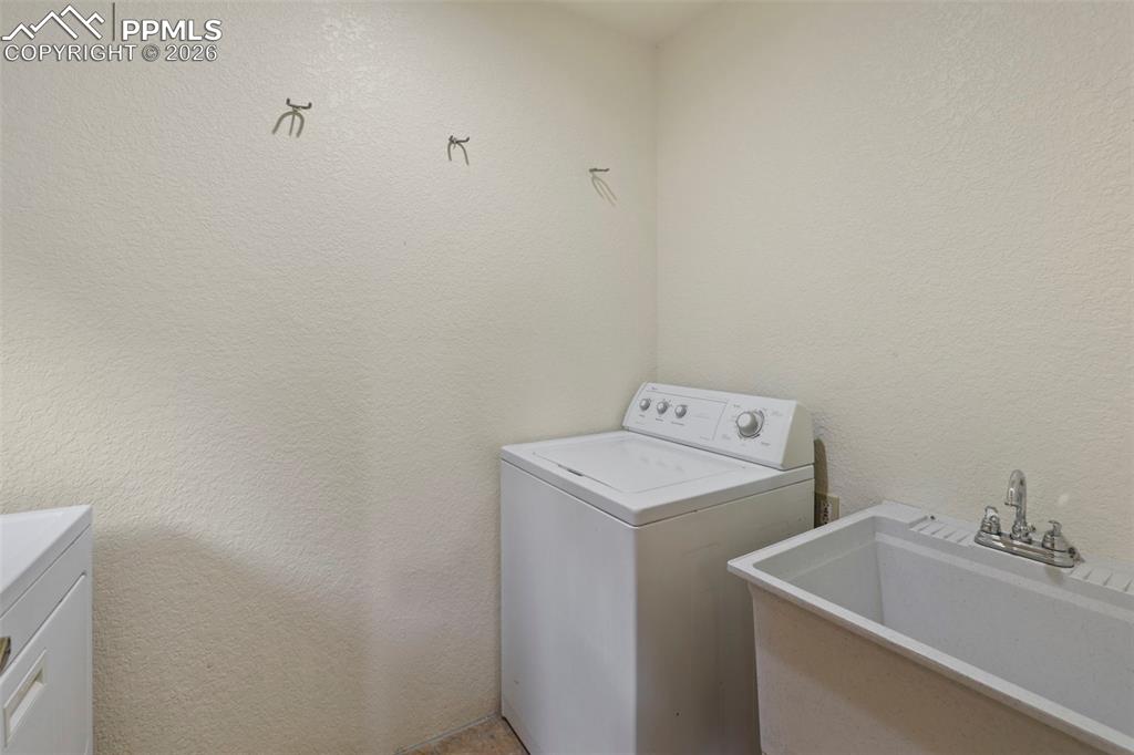 514 Hopi Drive Divide CO 80814