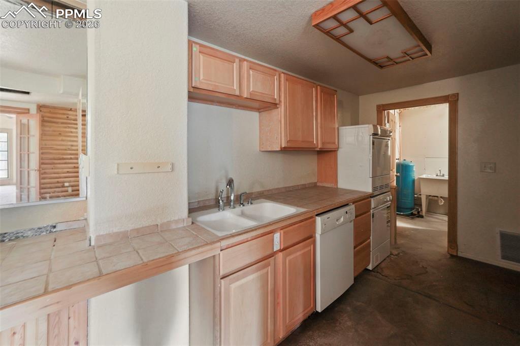 514 Hopi Drive Divide CO 80814