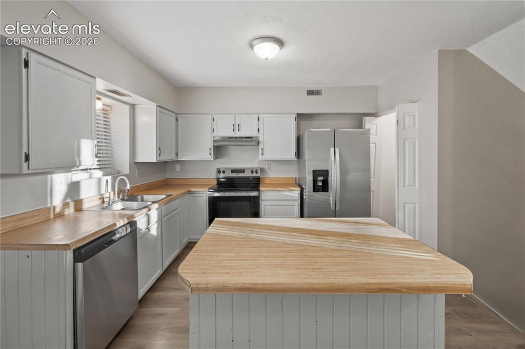 2435 Shawnee Drive Colorado Springs CO 80915