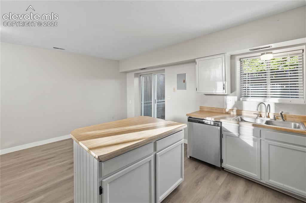 2435 Shawnee Drive Colorado Springs CO 80915