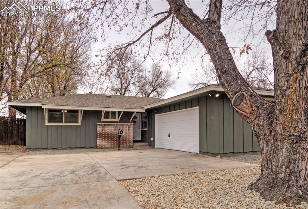 613 Zion Drive Colorado Springs CO 80910