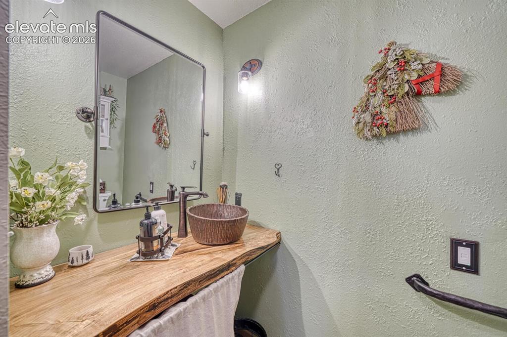 4701 County Road 323 Westcliffe CO 81252