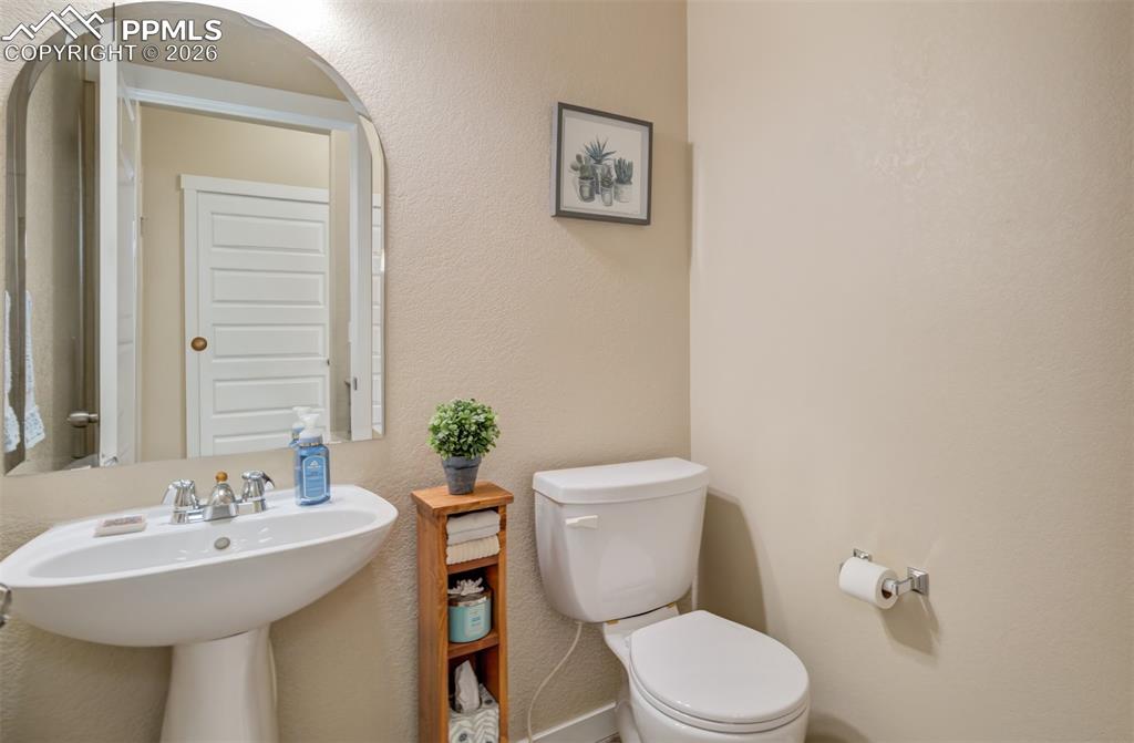 1354 Antrim Loop Colorado Springs CO 80910