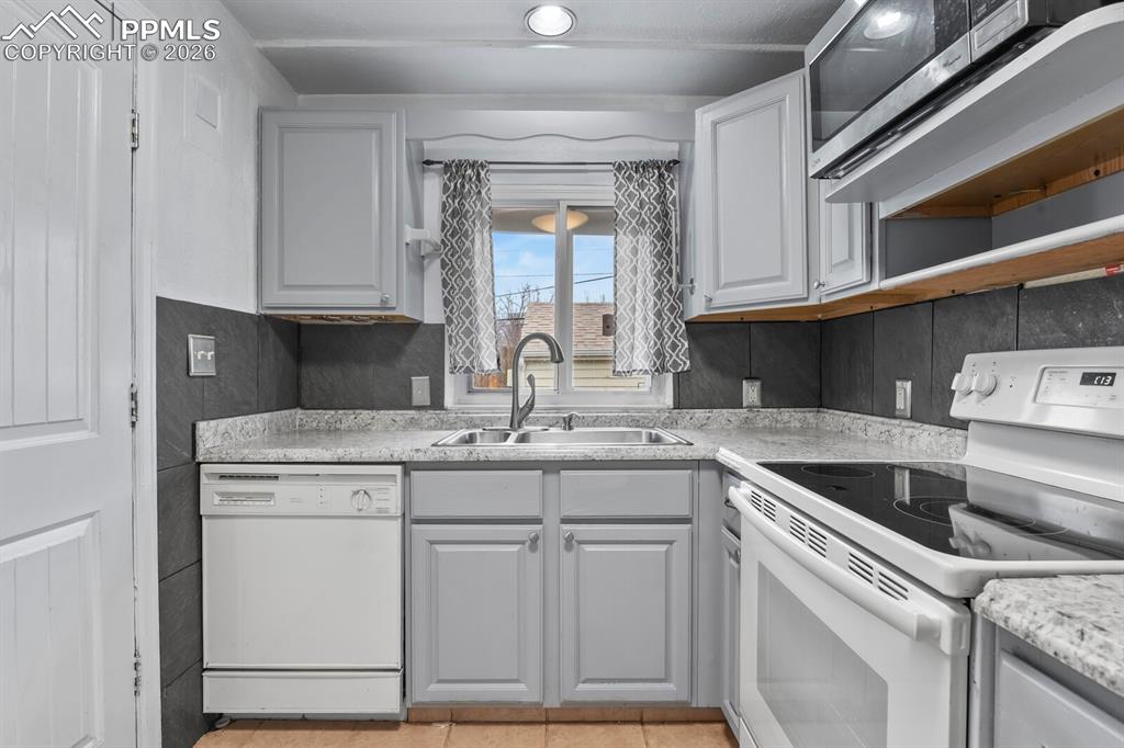 930 N Union Boulevard Colorado Springs CO 80909