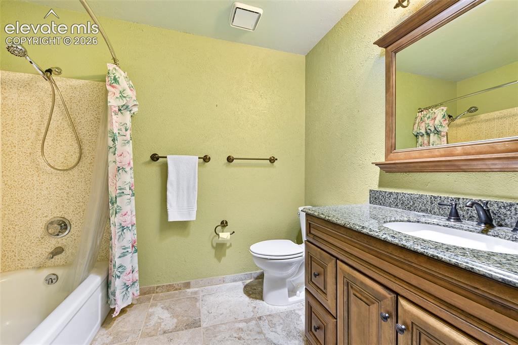3711 Lander Lane Colorado Springs CO 80909