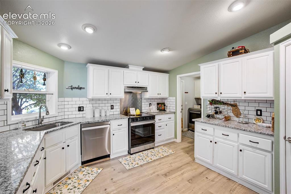 7647 Whiptail Point Colorado Springs CO 80922