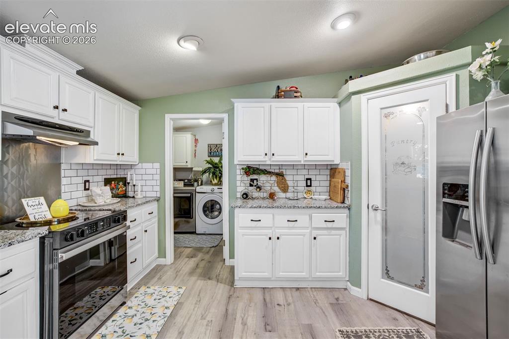 7647 Whiptail Point Colorado Springs CO 80922