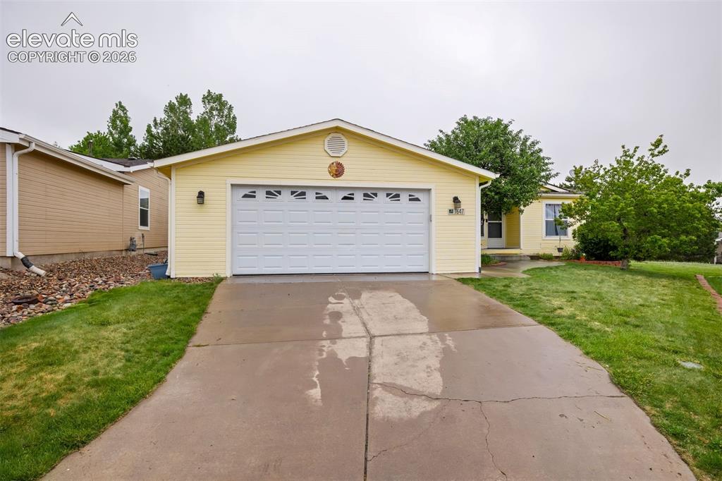 7647 Whiptail Point Colorado Springs CO 80922