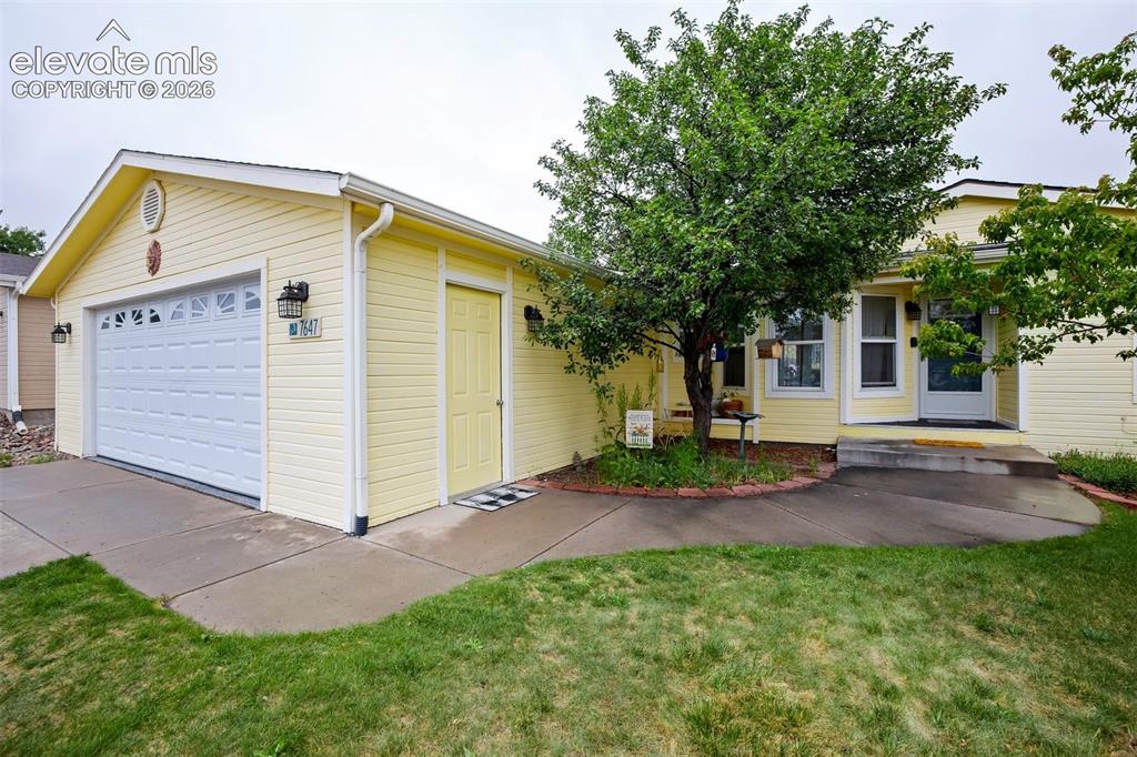 7647 Whiptail Point Colorado Springs CO 80922