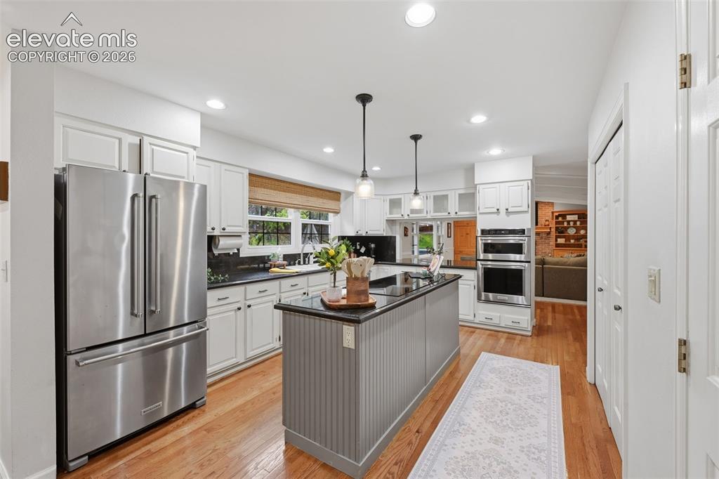 6914 Oak Valley Drive Colorado Springs CO 80919