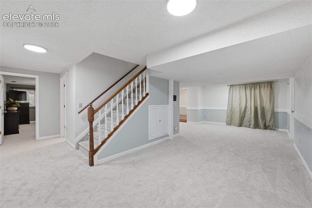 6914 Oak Valley Drive Colorado Springs CO 80919