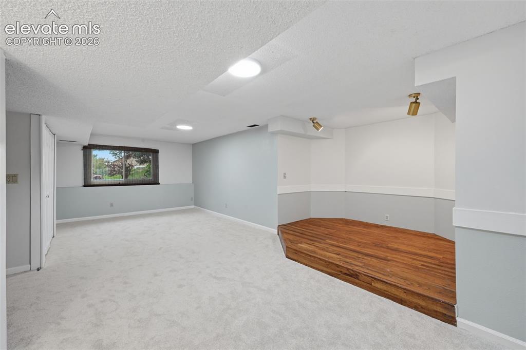 6914 Oak Valley Drive Colorado Springs CO 80919