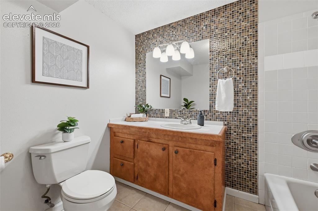 6914 Oak Valley Drive Colorado Springs CO 80919