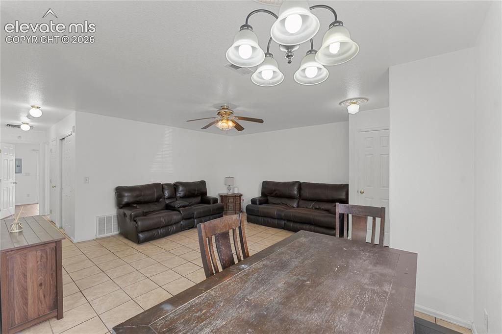 2717 Ontario Street Pueblo CO 81004