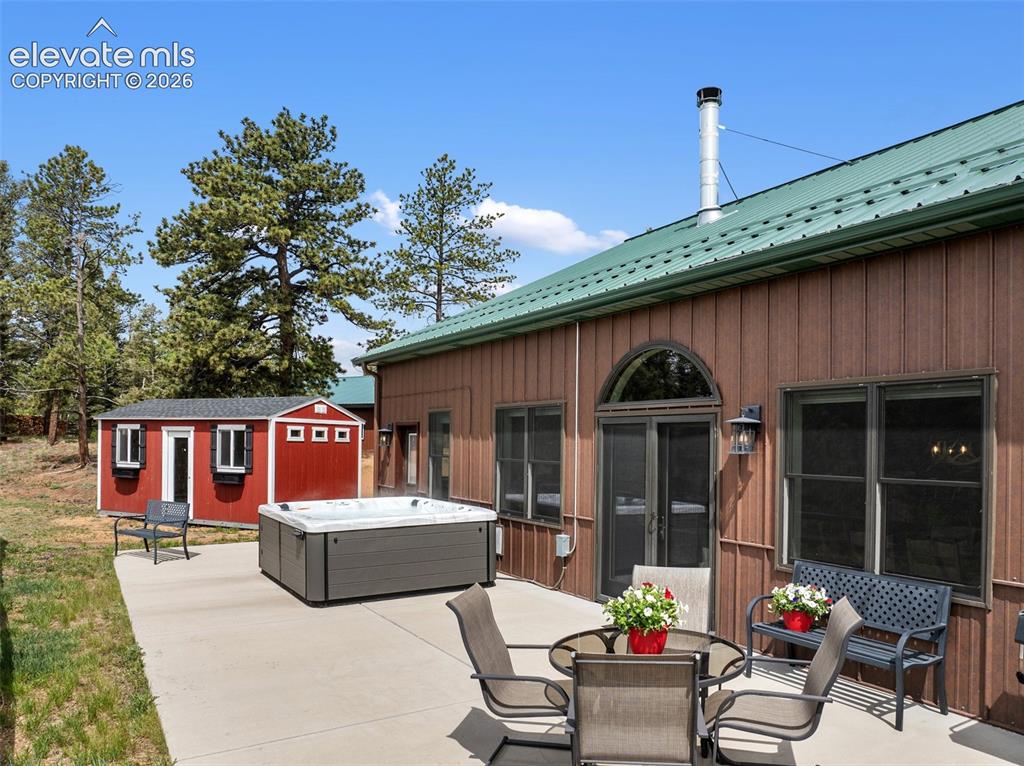 5542 North Road Divide CO 80814